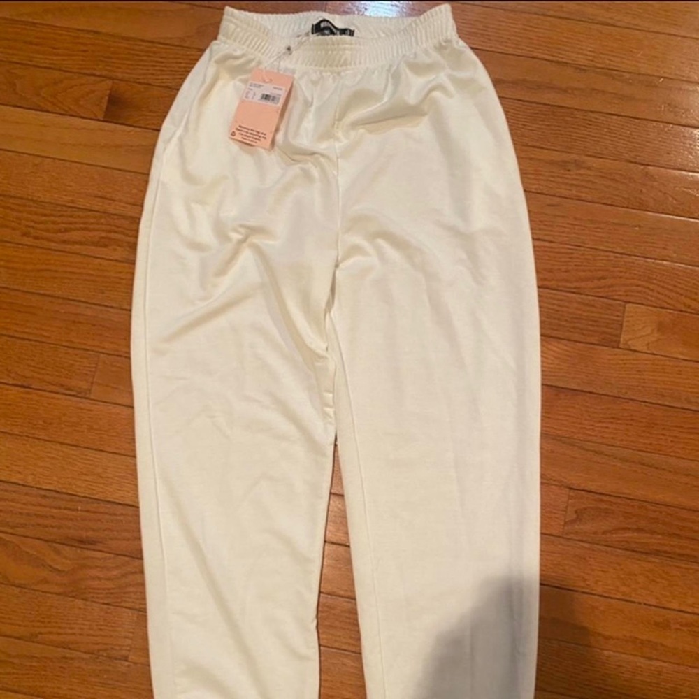 NWT Missguided white 90's joggers!